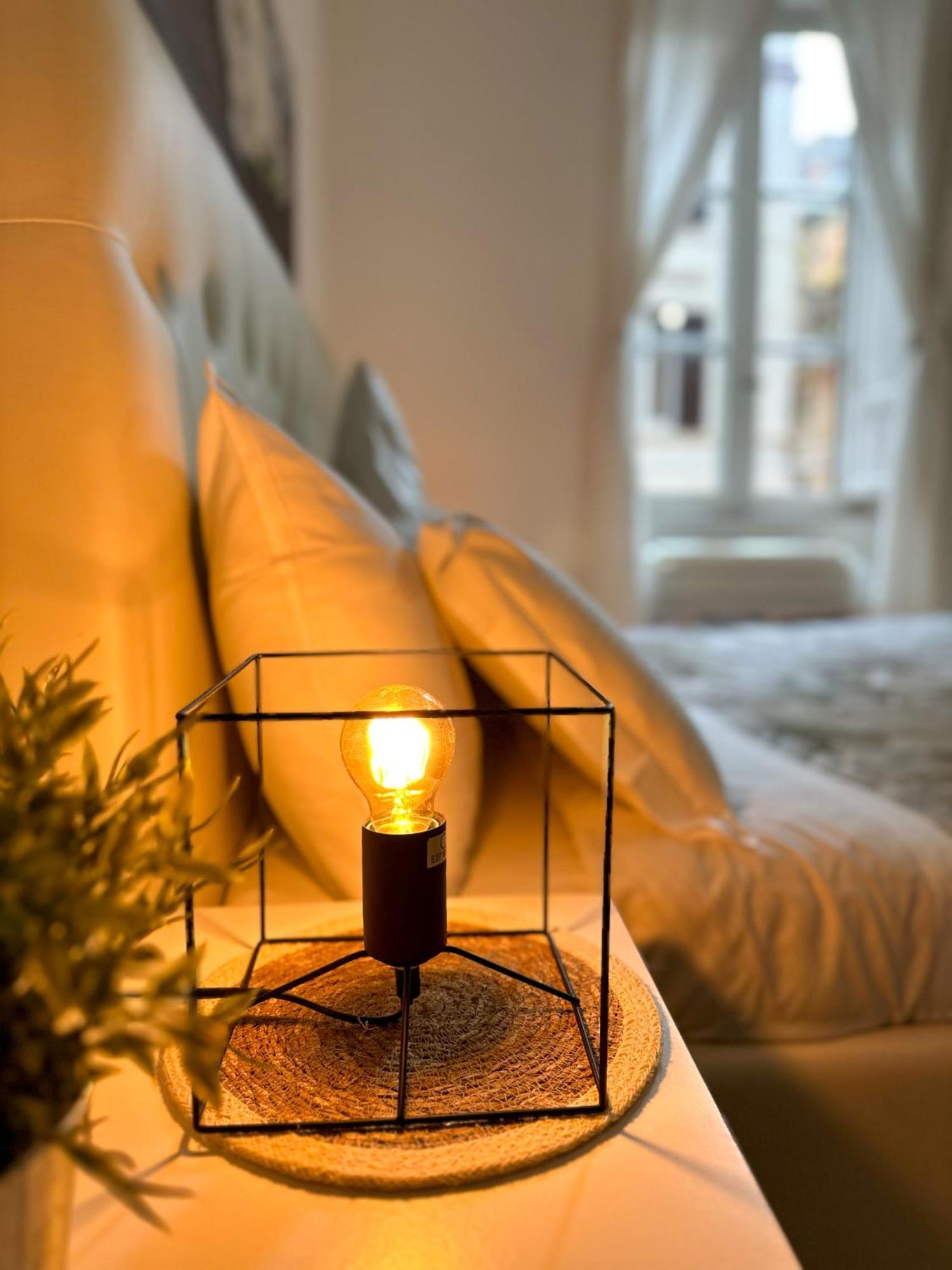 Apartment By The Colosseum - White Chic Flats Rom Exteriör bild