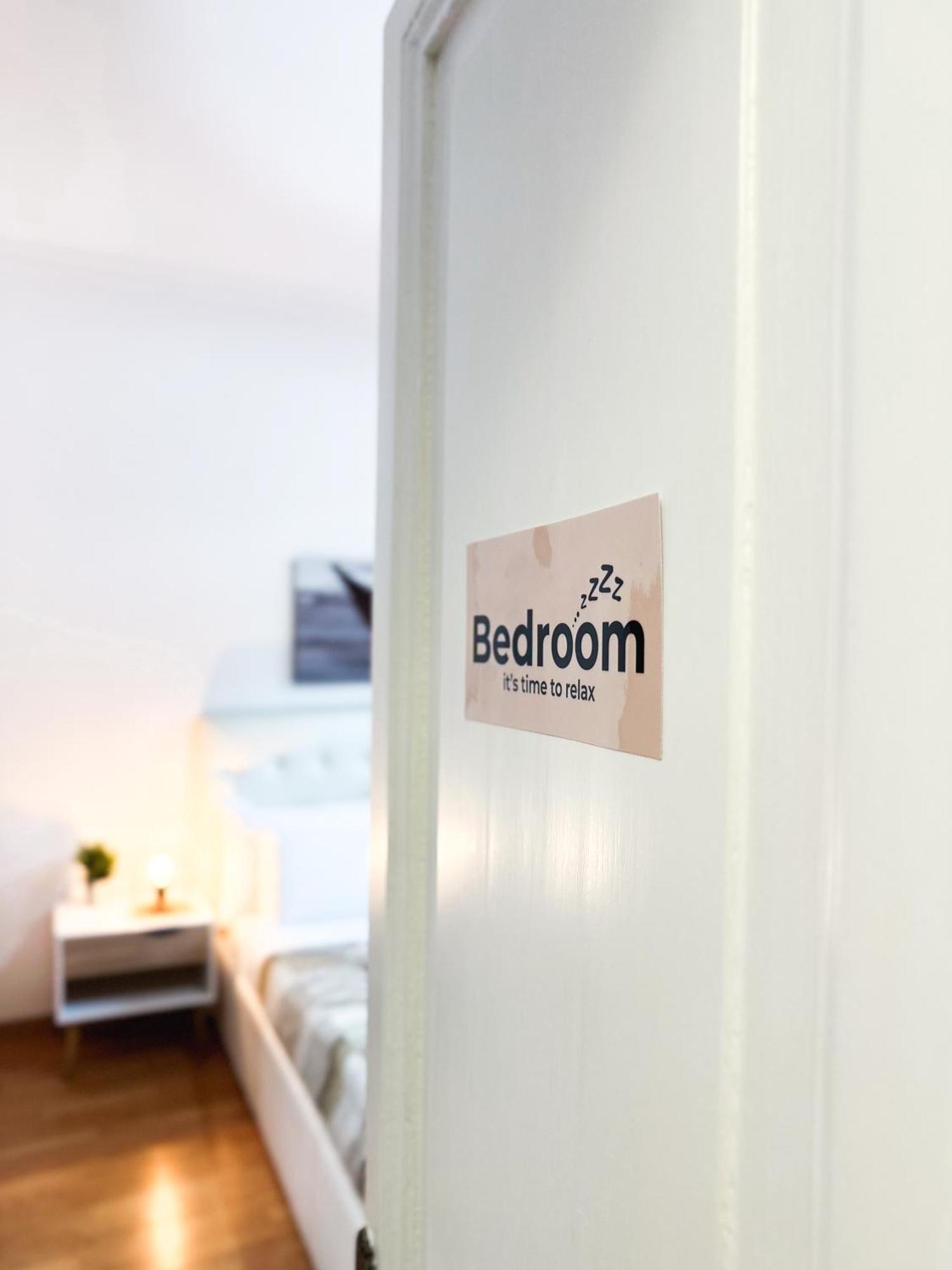 Apartment By The Colosseum - White Chic Flats Rom Exteriör bild